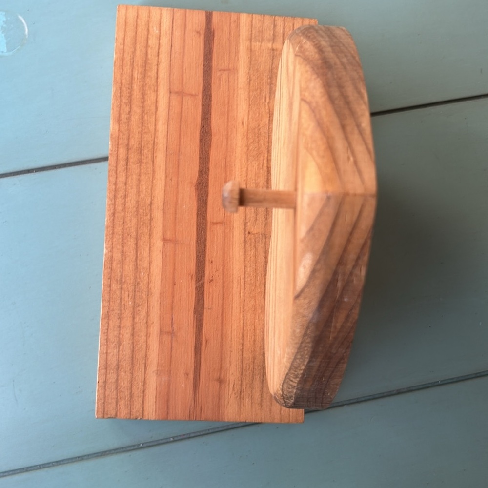 Vintage Wooden Heart Shelf - Handmade - Picture 4 of 10